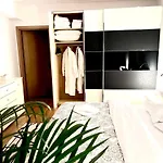 Herastrau Park Apartment